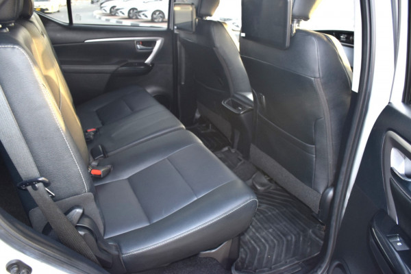 Toyota Fortuner 2021/ Silver RHD Diesel AT SUV 4WD view 6