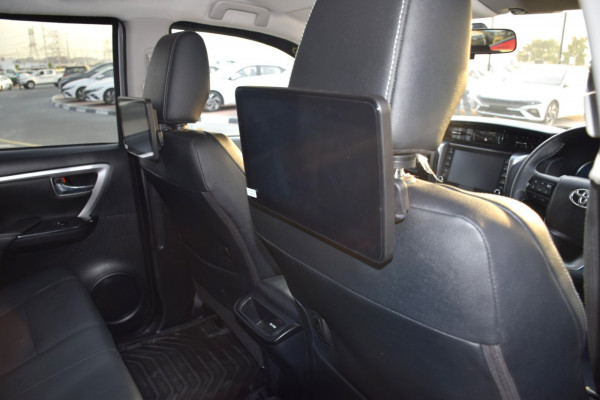 Toyota Fortuner 2021/ Silver RHD Diesel AT SUV 4WD view 7
