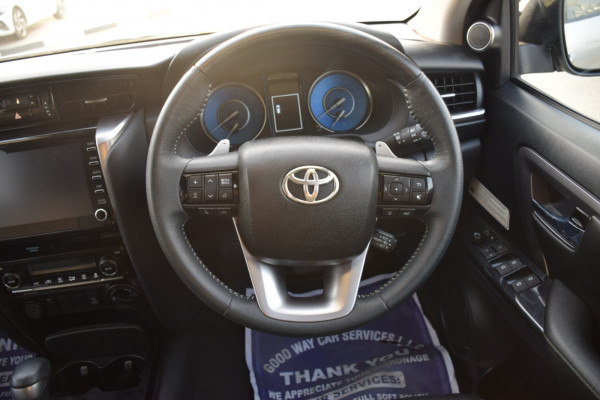 Toyota Fortuner 2021/ Silver RHD Diesel AT SUV 4WD view 9