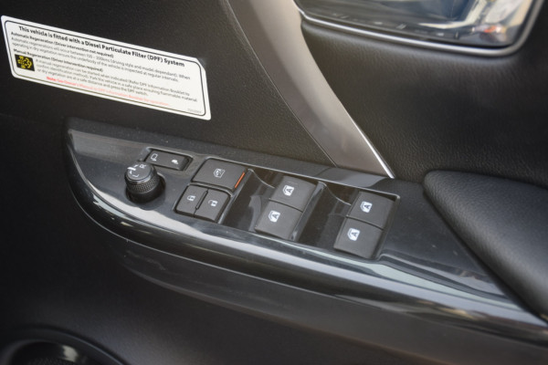 Toyota Fortuner 2021/ Silver RHD Diesel AT SUV 4WD view 17