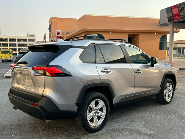 Toyota RAV 4 2019/ Silver LHD Petrol AT SUV Crossover 2WD view 9
