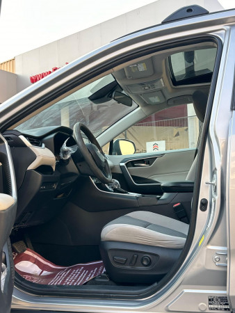 Toyota RAV 4 2019/ Silver LHD Petrol AT SUV Crossover 2WD view 12