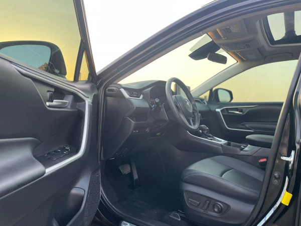 Toyota RAV 4 2021/ Black LHD Hybrid AT SUV Crossover 2WD view 7