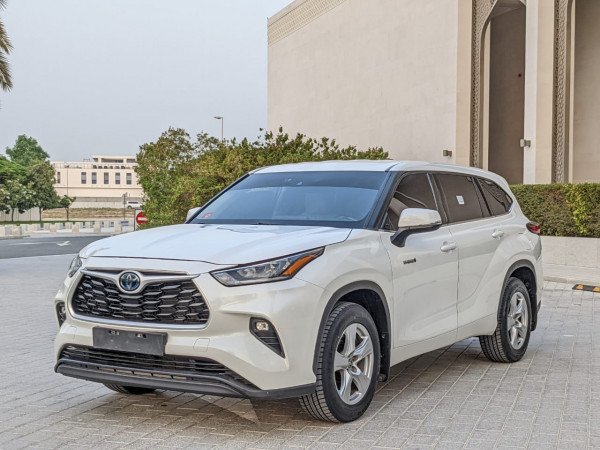 Toyota Highlander 2020/ White LHD Hybrid AT SUV 4WD