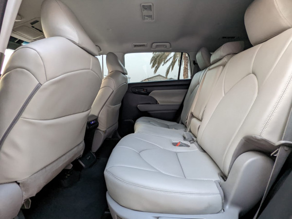 Toyota Highlander 2020/ White LHD Hybrid AT SUV 4WD view 5