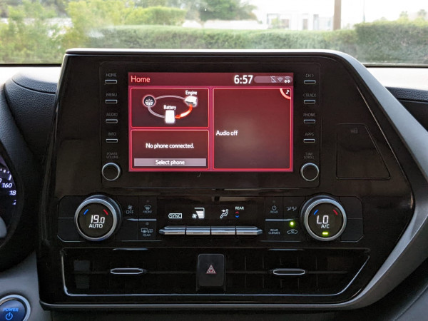 Toyota Highlander 2020/ White LHD Hybrid AT SUV 4WD view 6