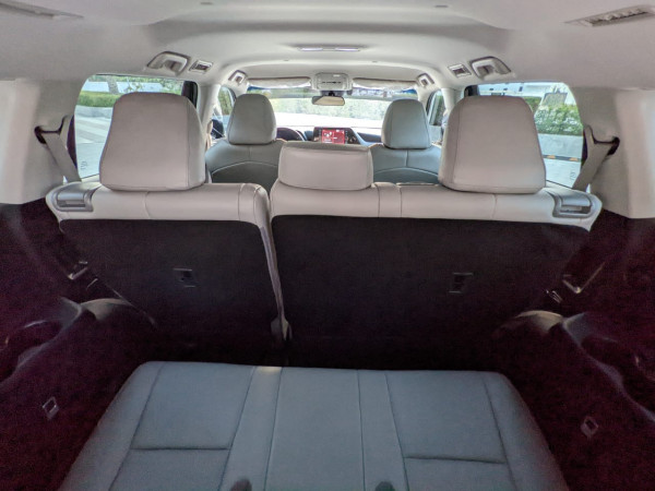 Toyota Highlander 2020/ White LHD Hybrid AT SUV 4WD view 9