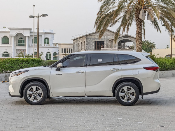 Toyota Highlander 2020/ White LHD Hybrid AT SUV 4WD view 12