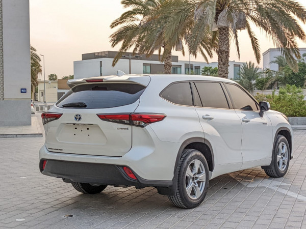 Toyota Highlander 2020/ White LHD Hybrid AT SUV 4WD view 15