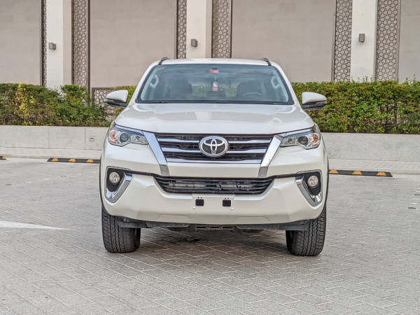 Toyota Fortuner 2016/ White LHD Petrol AT SUV 4WD view 14