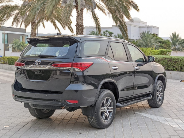 Toyota Fortuner 2016  Black LHD Petrol AT SUV 2WD view 17