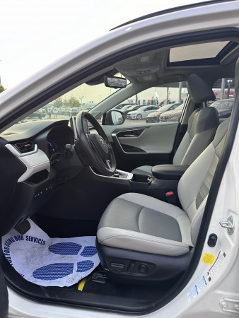 Toyota RAV 4 2020  White LHD Hybrid AT SUV Crossover 2WD view 14