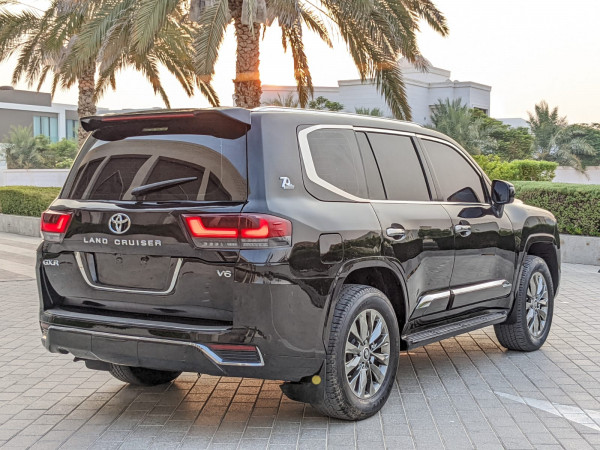 Toyota Land Cruiser 2011  Black LHD Petrol AT SUV 4WD view 21