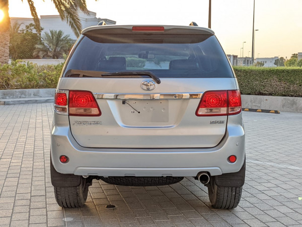 Toyota Fortuner 2008/ Silver LHD Petrol AT SUV 4WD view 12