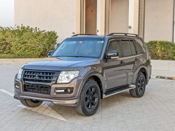 Mitsubishi Pajero 2016  Brown LHD Petrol AT SUV 4WD