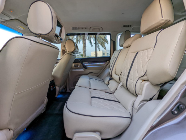 Mitsubishi Pajero 2016  Brown LHD Petrol AT SUV 4WD view 10