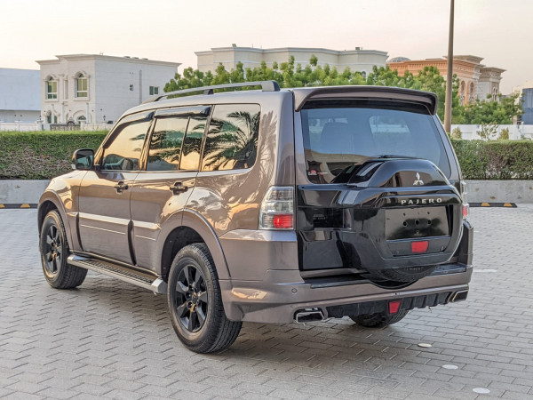 Mitsubishi Pajero 2016  Brown LHD Petrol AT SUV 4WD view 19