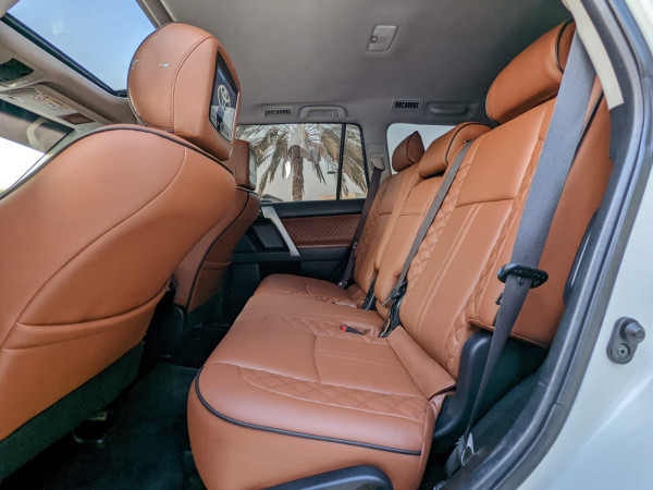 Toyota LAND CRUISER PRADO 2016  White LHD Petrol AT SUV 4WD view 11