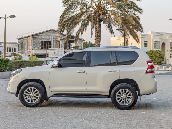Toyota LAND CRUISER PRADO 2016  White LHD Petrol AT SUV 4WD view 12