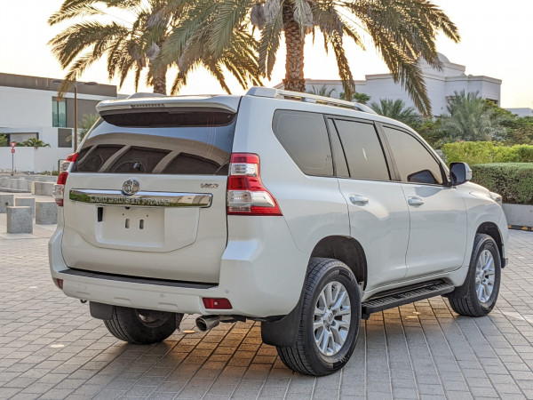 Toyota LAND CRUISER PRADO 2016  White LHD Petrol AT SUV 4WD view 18