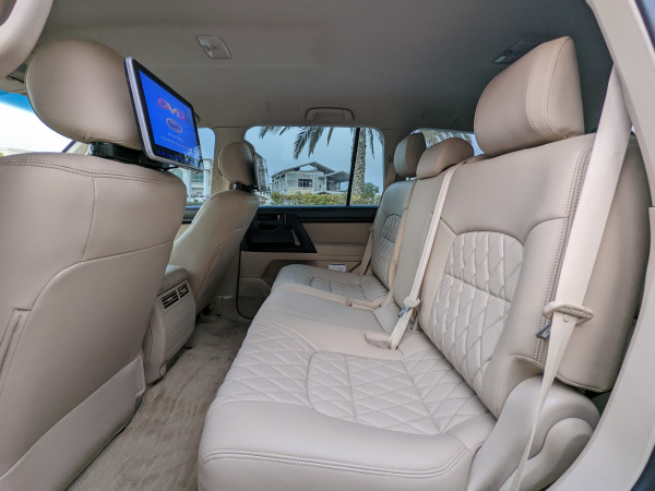 Toyota Land Cruiser 2019  Black LHD Petrol AT SUV 4WD view 7