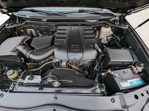 Toyota Land Cruiser 2019  Black LHD Petrol AT SUV 4WD view 15