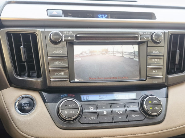 Toyota RAV 4 2014  White LHD Petrol AT SUV Crossover 2WD view 4