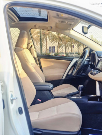 Toyota RAV 4 2014  White LHD Petrol AT SUV Crossover 2WD view 6