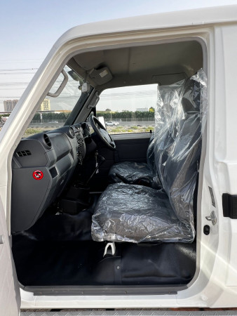 Toyota Land Cruiser Pickup 2016  White RHD Diesel MT Pickup 4WD view 5