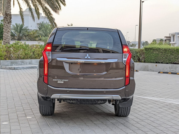 Mitsubishi Montero 2017/ Brown LHD Petrol AT SUV 2WD view 13