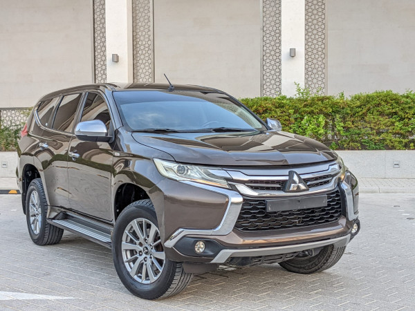 Mitsubishi Montero 2017/ Brown LHD Petrol AT SUV 2WD view 19