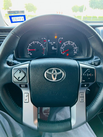 Toyota 4-Runner 2021  White LHD Petrol AT SUV 4WD view 8