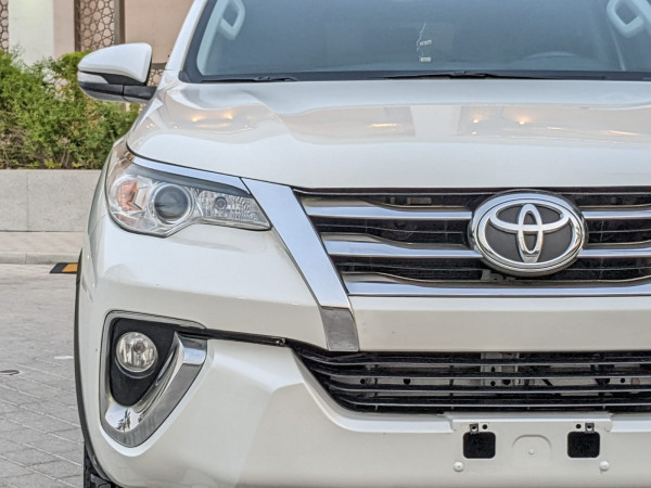 Toyota Fortuner 2016  White LHD Petrol AT SUV 4WD view 21