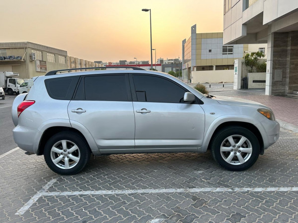 Toyota RAV 4 2008/ Silver LHD Petrol AT SUV Crossover 4WD view 4