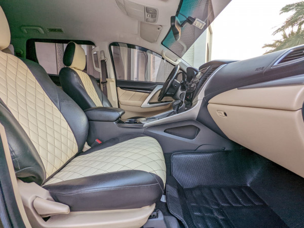 Mitsubishi Montero 2016  Brown LHD Petrol AT SUV 2WD view 5