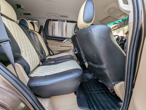 Mitsubishi Montero 2016  Brown LHD Petrol AT SUV 2WD view 6