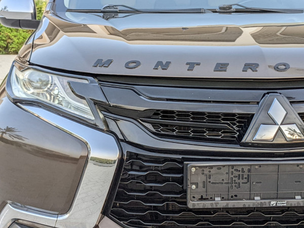 Mitsubishi Montero 2016  Brown LHD Petrol AT SUV 2WD view 22