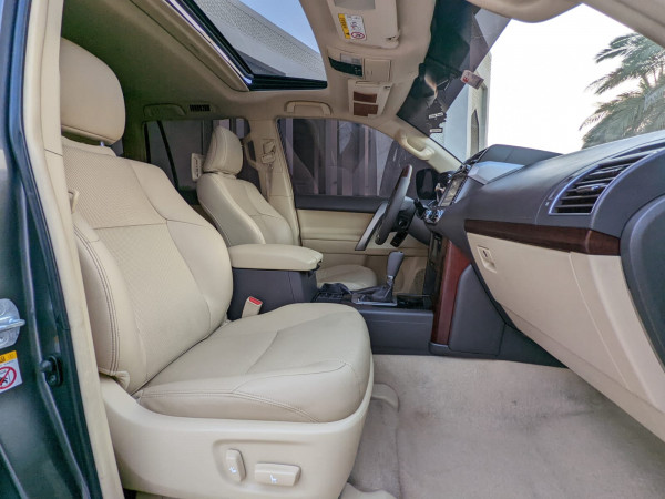 Toyota LAND CRUISER PRADO 2016  Grey LHD Petrol AT SUV 4WD view 3