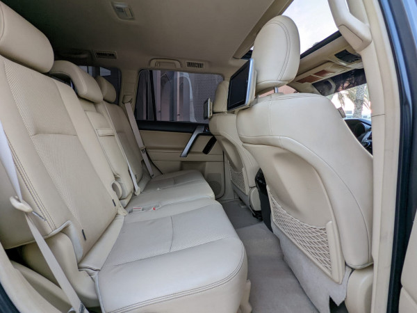 Toyota LAND CRUISER PRADO 2016  Grey LHD Petrol AT SUV 4WD view 5