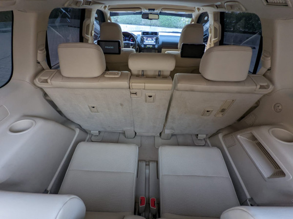 Toyota LAND CRUISER PRADO 2016  Grey LHD Petrol AT SUV 4WD view 7