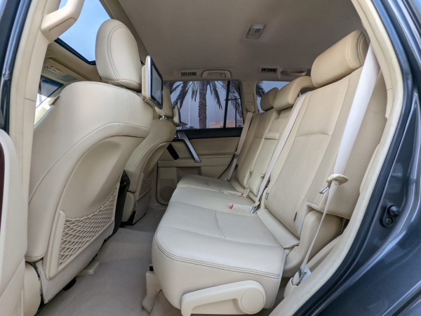 Toyota LAND CRUISER PRADO 2016  Grey LHD Petrol AT SUV 4WD view 8