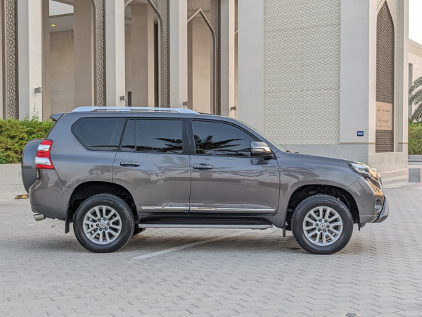 Toyota LAND CRUISER PRADO 2016  Grey LHD Petrol AT SUV 4WD view 23