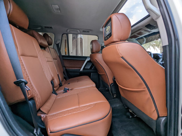 Toyota LAND CRUISER PRADO 2017/ White LHD Petrol AT SUV 4WD view 6