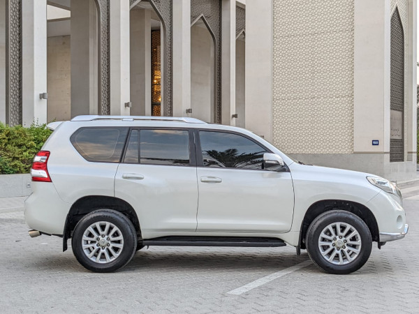 Toyota LAND CRUISER PRADO 2017/ White LHD Petrol AT SUV 4WD view 18