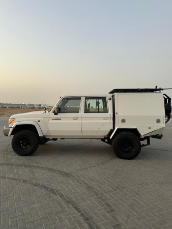 Toyota Land Cruiser 2016/ White LHD Petrol MT Pickup 4WD view 13