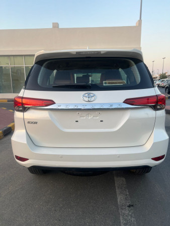 Toyota Fortuner 2020  White LHD Petrol AT SUV 4WD view 7