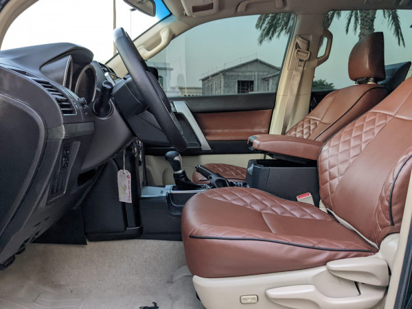 Toyota LAND CRUISER PRADO 2012/ Black LHD Petrol AT SUV 4WD view 15