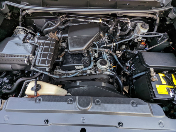 Toyota LAND CRUISER PRADO 2012/ Black LHD Petrol AT SUV 4WD view 16
