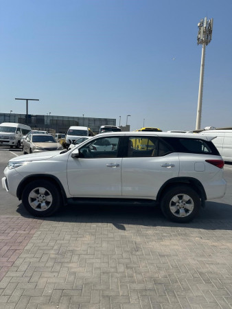 Toyota Fortuner 2019/ White LHD Diesel AT SUV 4WD view 6