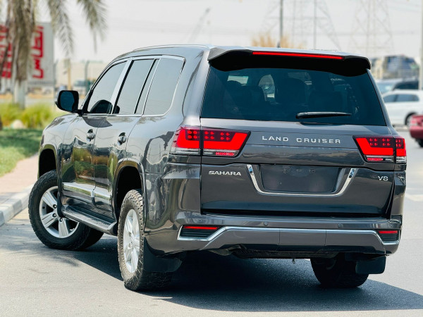 Toyota Land Cruiser 2015  Grey RHD Diesel AT SUV 4WD view 6